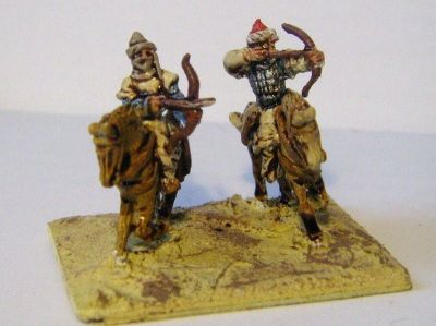 Arab Light Horse (inked)
2-part figures (legs attached to the horse + separate upper torso) from [url=http://www.camelotgames.it/index.htm]Cameolt Games[/url] 
Keywords: arabcav khurasan fatimid ayyubid mamluk seljuk umayyad ghaznavid