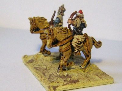 Arab Light Horse (inked)
2-part figures (legs attached to the horse + separate upper torso) from [url=http://www.camelotgames.it/index.htm]Cameolt Games[/url] 
Keywords: arabcav khurasan fatimid ayyubid mamluk seljuk umayyad ghaznavid