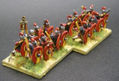 "Patrician" or Late Imperial Roman Legionaries 
With LBMS Shield transfers
