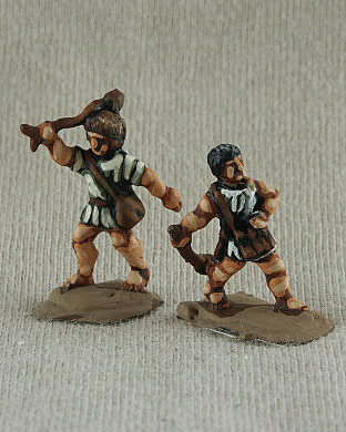 GRF06 Psilos Slinger
Figures and photos supplied by the manufacturer, [url=http://shop.ancient-modern.co.uk/grf06-psilos-113-p.asp]Donnington[/url] and painted by their painting service. Code GRF06 Psilos. Slinger, firing (2 positions)

Keywords: hskirmisher