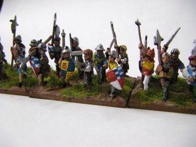 Medieval Foot with mixed weapons
New Era ranges from [url=http://www.donnington-mins.co.uk/]Donnington[/url]. These are a mix of the Swiss, Low Countries and 100YW Men at Arms ranges
Keywords: medfoot swiss lcountries