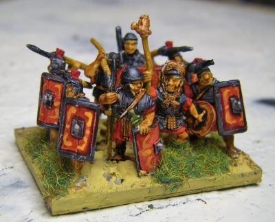 Legionaries
Some random figures I had kicking around, painted up with Contrasts. Most are Donnington, I think one may be Corvus Belli and the standard bearer is maybe Magister Militum/Chariot?
