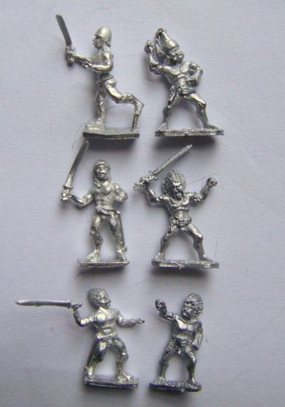 Unclothed  Gallic Warriors from Fantassin compared to Xyston Galatians
Shots of new Gallic range (pack code AGL-03) from Fantassin / [url=http://www.warmodelling.com]Warmodelling.com[/url] shown on the left, with Xyston Gaeasati on the right to show relative size. The Fantassin figures did not need cleaning up, which apparently has been an issue with some of their naps
Keywords: Gallic Galatian