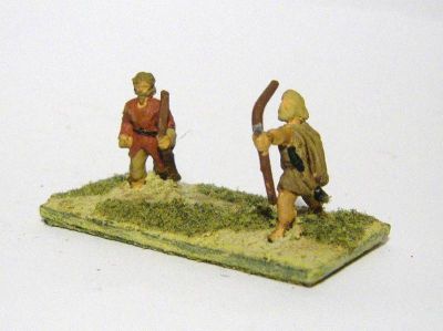 Light bowmen
Mixed manufacturers. The bloke on the left if from Isarus, and is technically a Goth (code G7 Goth Archer advancing)
Keywords: gallic celt gothfoot