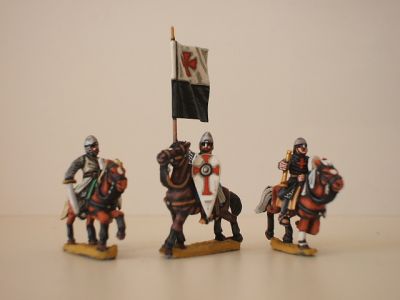 Mounted Templars Command - surcoat, no mantle (Officer, trumpet, flag bearer) - Flag pole not included
1150 to 1190 Crusader range from [url=http://www.legio-heroica.com/Crociati-en.html]Legio Heroica[/url] - pictures supplied by the manufacturer
Keywords: Crusader crusader latins efknights