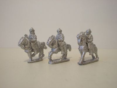 Crusade Era Arab Armoured Ayyubid lancer (Qaraghulams) 
Arabs from [url=http://www.legio-heroica.com/Musulmani-en.html]Legio Heroica[/url], pics supplied by the manufacturer  - 3 horsemen / 4 turcoman horse variants (tail tied-up) 
Keywords: Arab fatimid seljuk ayyubid mamluk berber abbasid turks