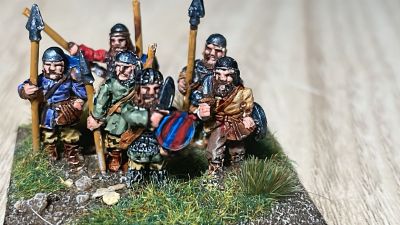 Click to view full size image
==============
Almughavars
From Lurkio - these have painted up OK in the end, but are definately one of the "Hobbity" ranges from Lurkio
Almughavars
From Lurkio - these have painted up OK in the end, but are definately one of the "Hobbity" ranges from Lurkio