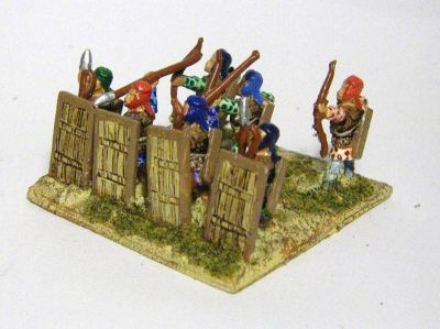 Persian Immortals with Pavise
Essex Immortals and archers (codes MPA114  Amrtaka (Immortal) H.I. javelin & pavise and MPA119 archers). Whicker effect simply by inking
Keywords: EAP