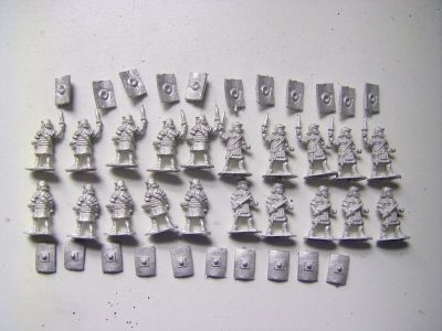 Early Imperial Roman Legionaries in segmented armour
EIR Legionaries from [url=http://www.rebelminis.com/]Rebel Miniatures[/url]. This is a pack of 20 infantry - separate shields
Keywords: EIR