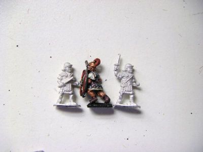 Early Imperial Roman Legionaries and Late Republican Legio
EIR Legionaries from [url=http://www.rebelminis.com/]Rebel Miniatures[/url] (unpainted_ compared to Old Glory Late Republican legionary
Keywords: EIR LRR