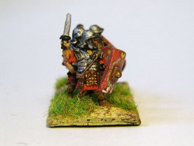Early Imperial Roman Legionaries in segmented armour
EIR Legionaries from [url=http://www.rebelminis.com/]Rebel Miniatures[/url]
Keywords: EIR