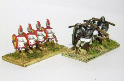 Late Roman Auxilia
Essex Auxilia and Donnington armoured auxilia. Not sure if the Essex figure has been replaced in their range by new castings?
Keywords: LIR EIR