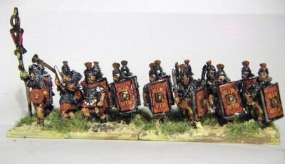 Early Imperial Roman Legionaries
EIR Legionaries from Old Glory, with LBMS Shield transfers
Keywords: EIR