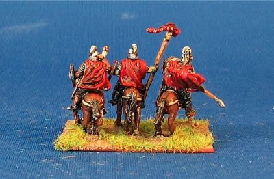 Romano British Cavalry
Painted by Bob in Edmonton [url=http://web.mac.com/bob.barnetson/iWeb/EWG/Welcome.html]His blog with more great painting is here[/url]
Keywords: LIR romano