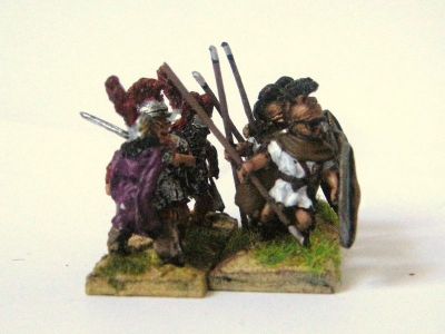 Comparing Testudo figures with Xyston
Testudo Romans/Gauls (all painted as Romans) ext to other manufacturers stuff (Xyston Roman-range Theurophoroi - these are some of Xystons biggest figures I think?)
Keywords: LRR Gallic ancbritish