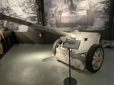 Pak40
