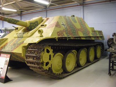 Jagdpanther
The Jagdpanther had a good power-to-weight ratio and a powerful main gun, which enabled it to destroy any type of Allied tank. Based on the existing Panther Ausf G chassis, the vehicle did not suffer too many mechanical problems. It had an upgraded transmission (the Zf Ak 7-400 heavy duty) - which had been planned for the Panther II - and final drive to counter the Panther's main weakness. It was manned by a crew of six: a driver, radio-operator, commander, gunner and two loaders
