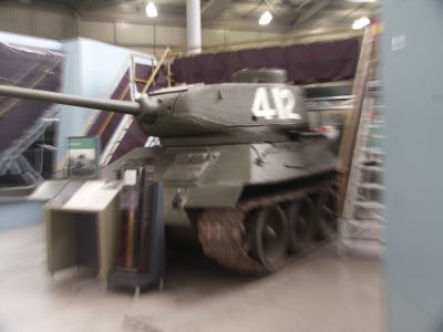 T34/85
Following the end of the war, a further 2,701 T-34s were built prior to the end of production. Under license, production was restarted in Poland (1951�55) and Czechoslovakia (1951�58), where 1,380 and 3,185 T-34-85s were made, respectively, by 1956
