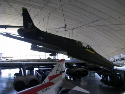 F100 -
In the USAF Hall

