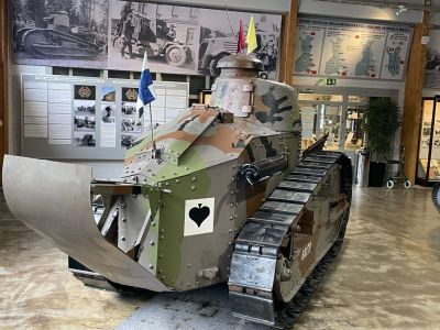 Renault FT7
