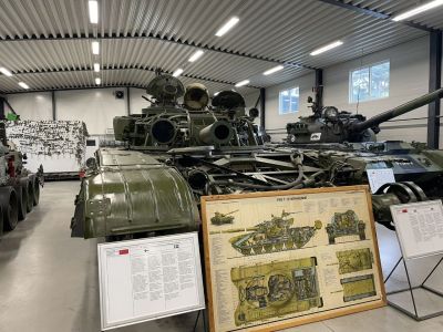 T72
