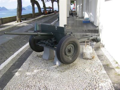 Images from Fort Copacabana, Rio
[url=http://en.wikipedia.org/wiki/Fort_Copacabana]Fort Copacabana, Rio[/url] contains the Museum of the History of the Brazilian Army and a coastal defense fort, Fort Copacabana
