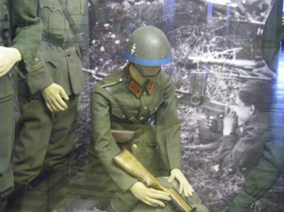 Interesting hat design... Slovak army helmet 39-45
Photos from the [url=http://www.vhu.cz/cs/stranka/armadni-muzeum/]Prague Military Museum[/url] �i�kov, showcasing history of the Czech and Czechoslovak Military
