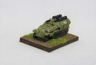 Red 3 Sdkfz 251 Hanomags 
Numbers from Pendraken
