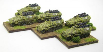 Red 3 Sdkfz Hanomags with crew
The crew come as 2 strips of seated men and a separate gunner with gun and mantlet cast as a single piece 

