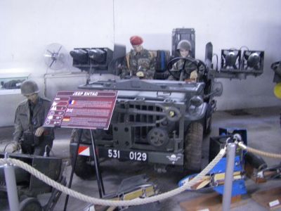 ENTAC on Jeep
The ENTAC was designed to be a man portable weapon or operated from a small vehicle like the Jeep, replacing the Nord SS.10 in French service.
