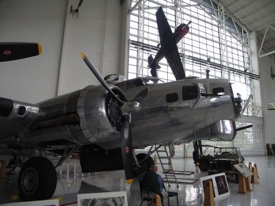 B17
Taken at Evergreen Aerospace Museum, McMinnville, Oregon
