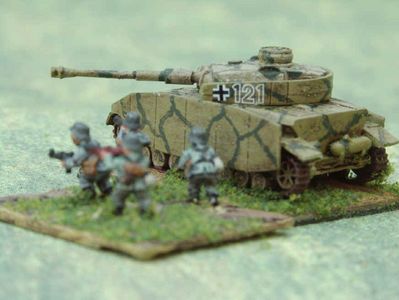 Pz IV G
Keywords: Compare