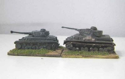 Pz IV
Keywords: Compare