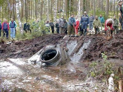 T34/76A recovered from an Estonian lake
T34/76A in German markings recovered (alledgedly in working order) from an Estonnian lake. Follow [url=http://www.englishrussia.com/?p=299]this link[/url] for the full story 
Keywords:  Russian German